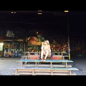 Meet your Posher, Lizzbeth